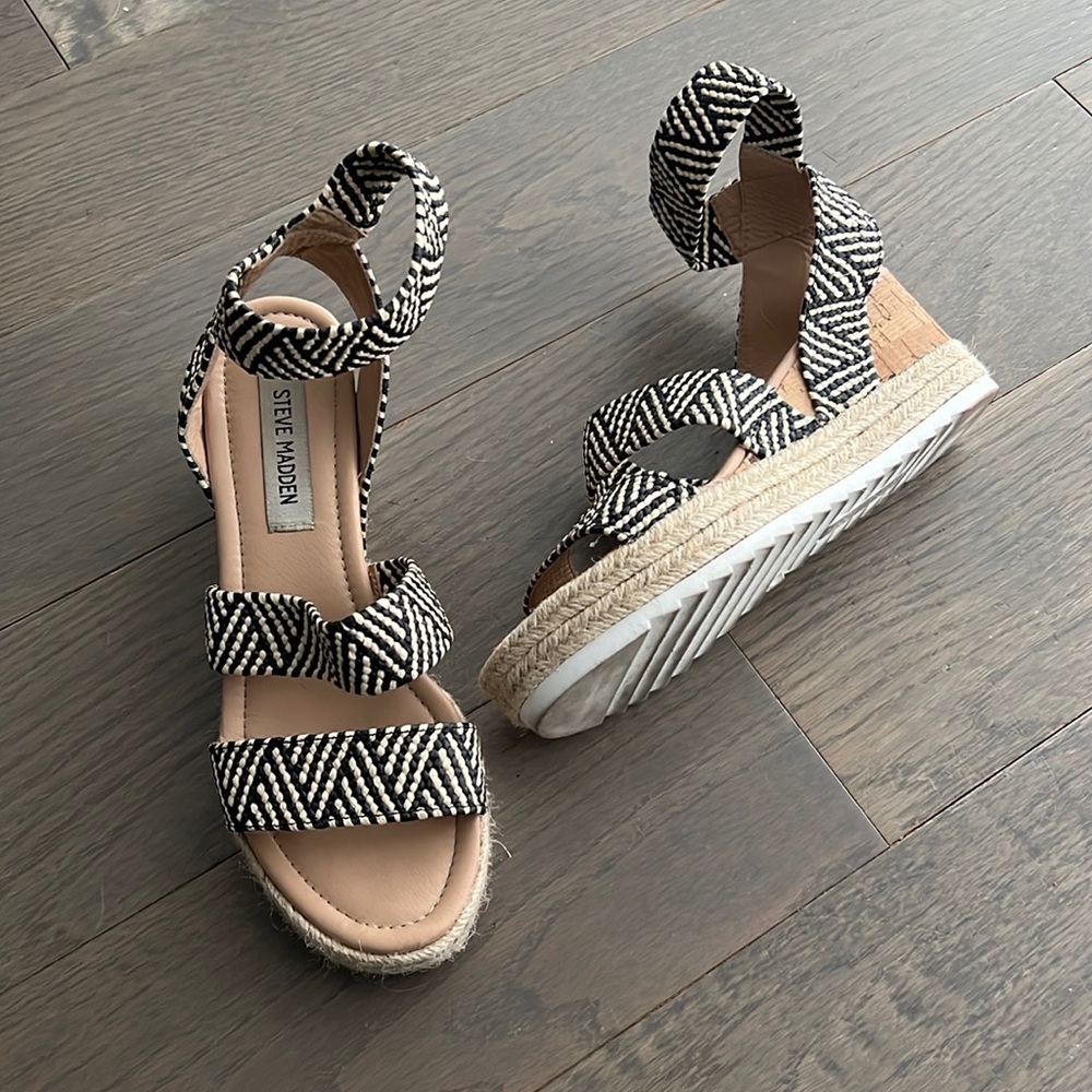Steve Madden Black And White Zig Zag Print Espadrille… Gem